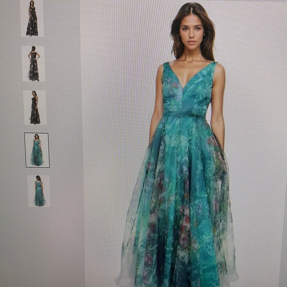 NWT Rene Ruiz V-Neck A-Line Gown